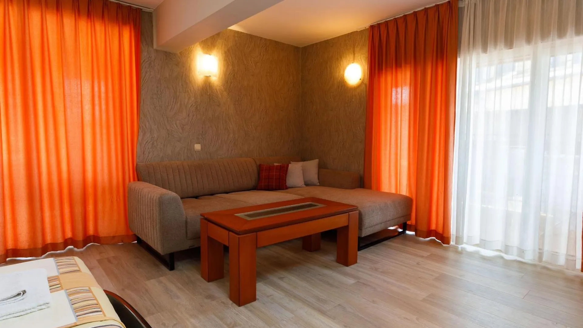 Casa Del Mar Apartments Napospart