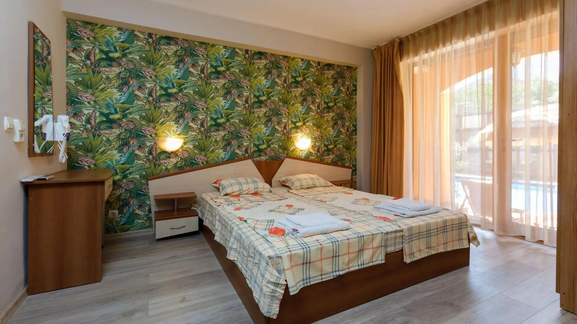 Casa Del Mar Apartments Napospart Apartmanhotel