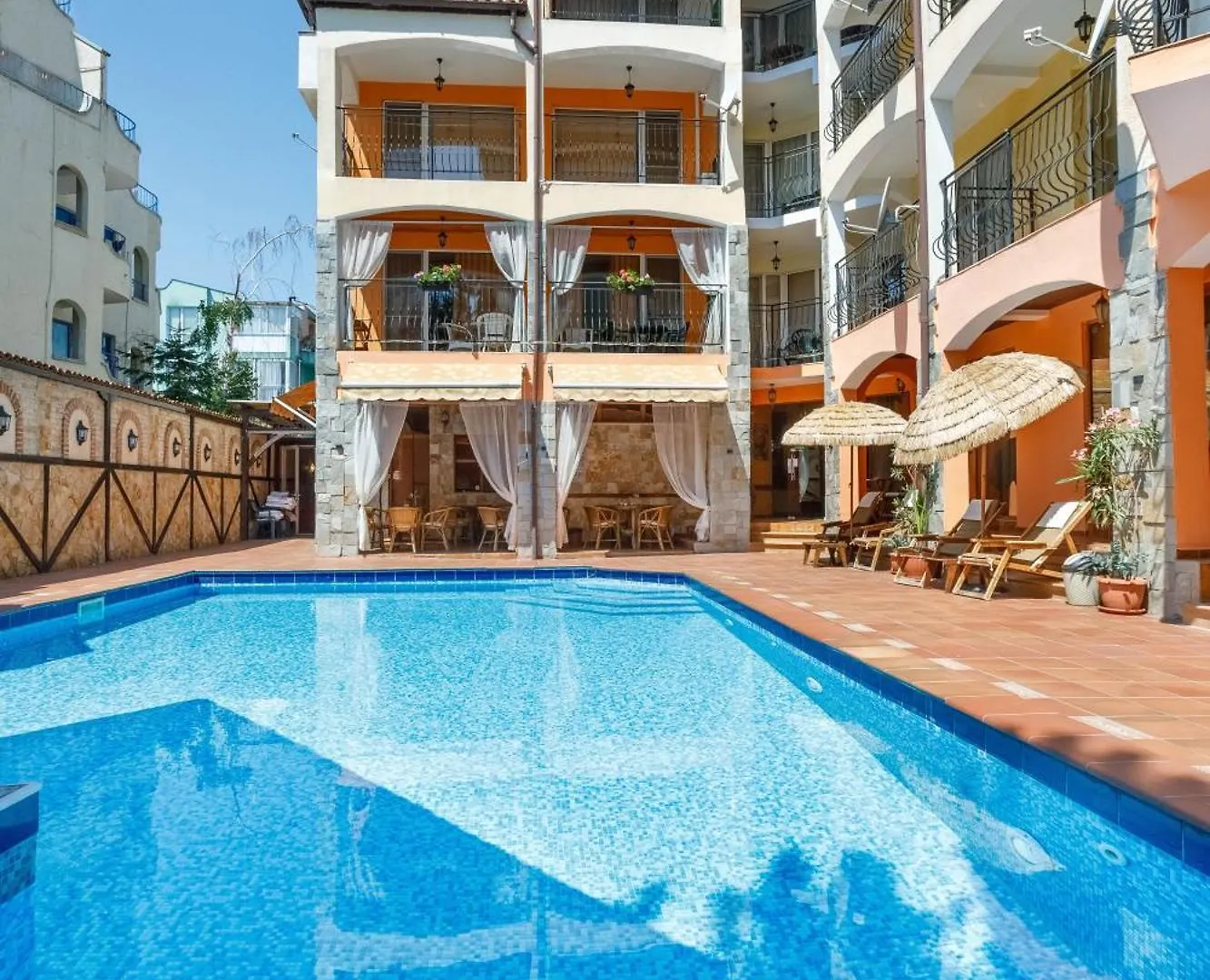 Apartmanhotel Casa Del Mar Apartments Napospart